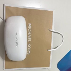 MICHAEL KORS GLASSES CASE suede lined